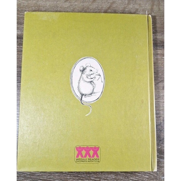 Roly The Railroad Mouse by Ruth Ainsworth (1969 vintage) Weekly Reader Hardcover - Picture 2 of 7